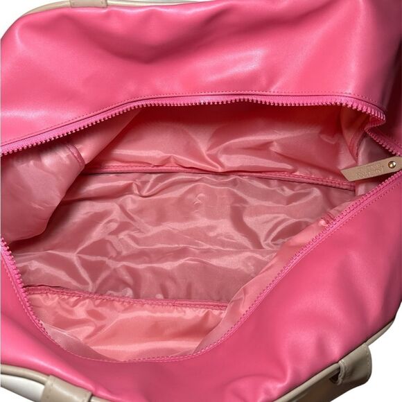 Jadelynn Brooke Duffle Bag - Picture 3 of 6